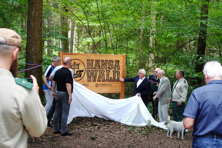 Backhaus eröffnet Hansa-Wald